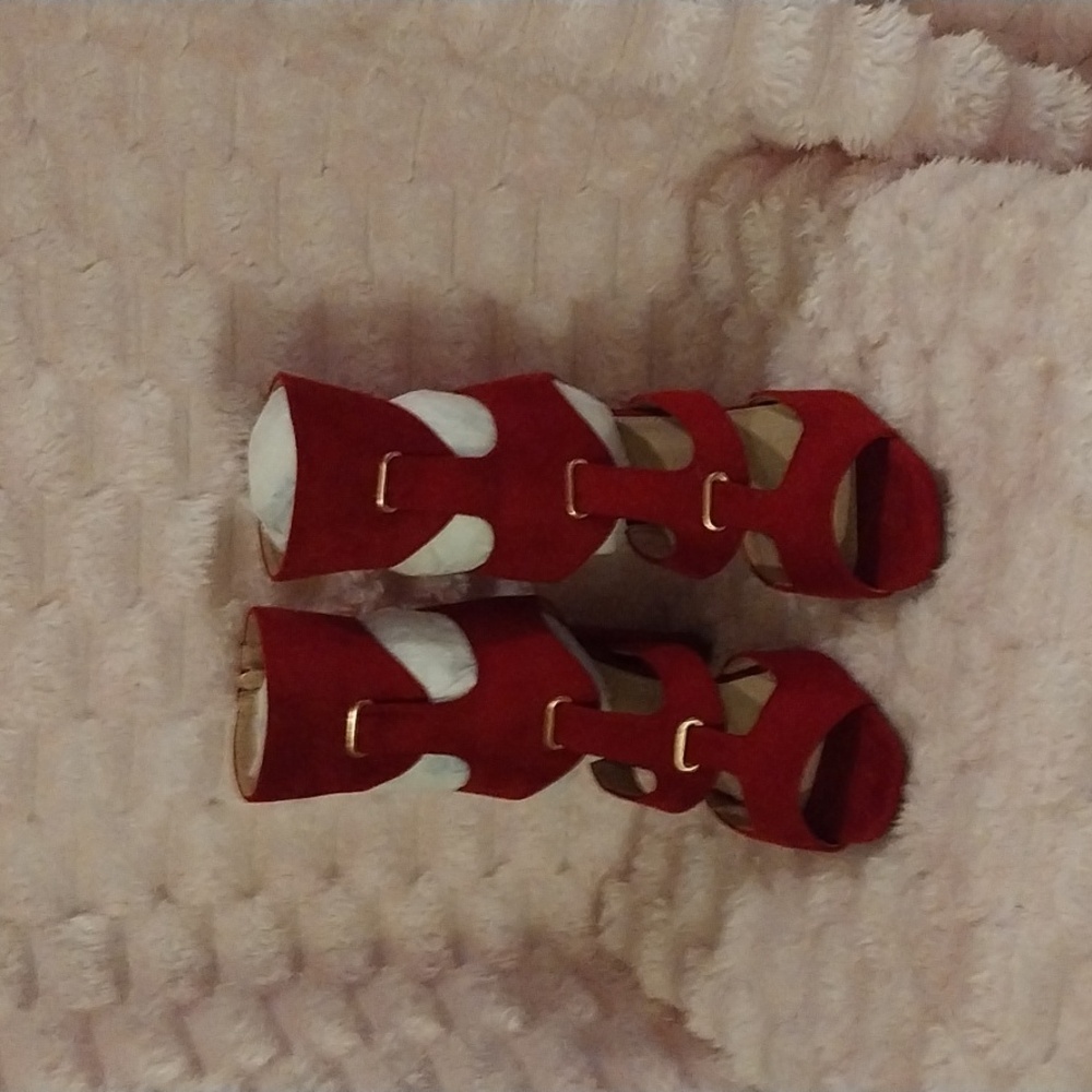 Red Suede Strappy High Heels size 8.5, 4" chunky heel, never worn.